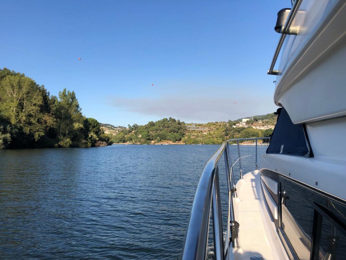 Aquadouro Yacht Radames - Sleep Boat Experience Hotel Castelo de Paiva Ngoại thất bức ảnh