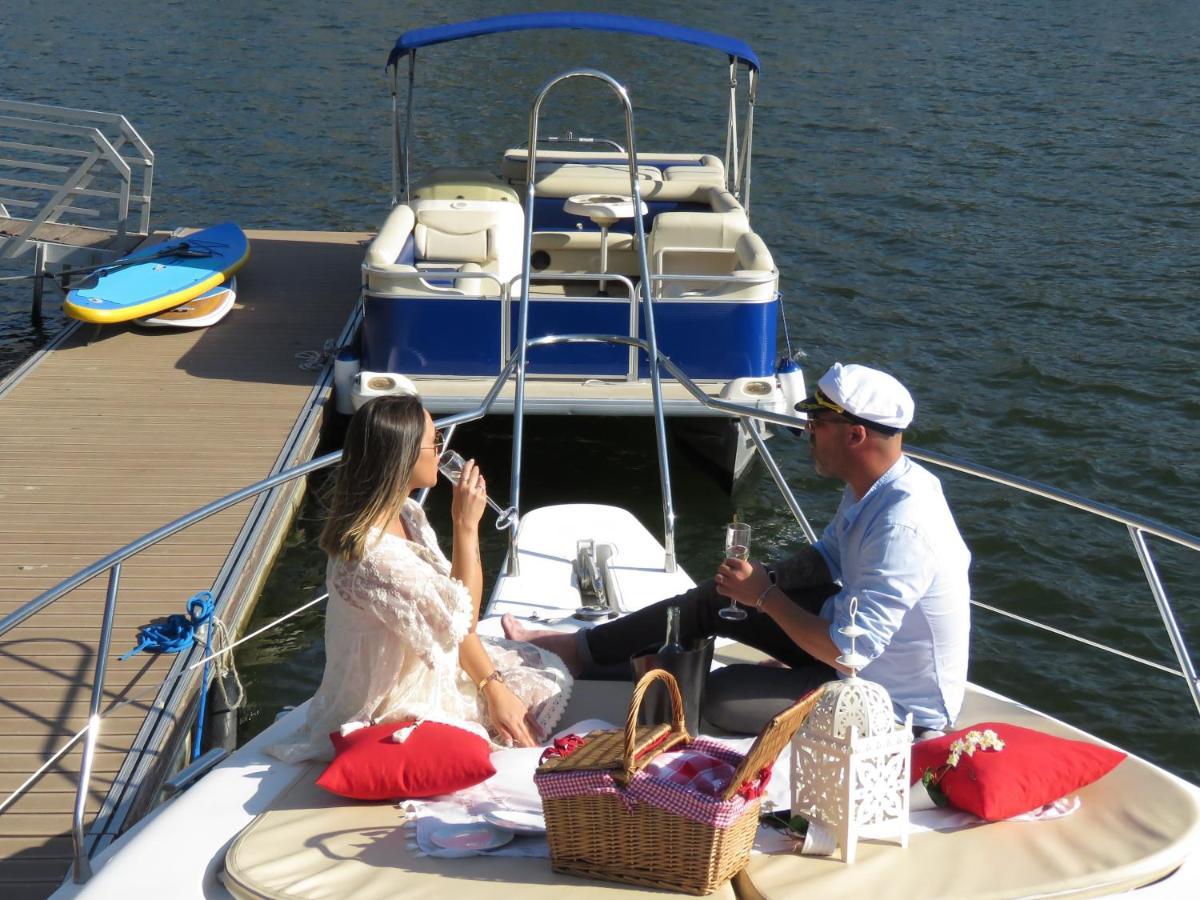 Aquadouro Yacht Radames - Sleep Boat Experience Hotel Castelo de Paiva Ngoại thất bức ảnh