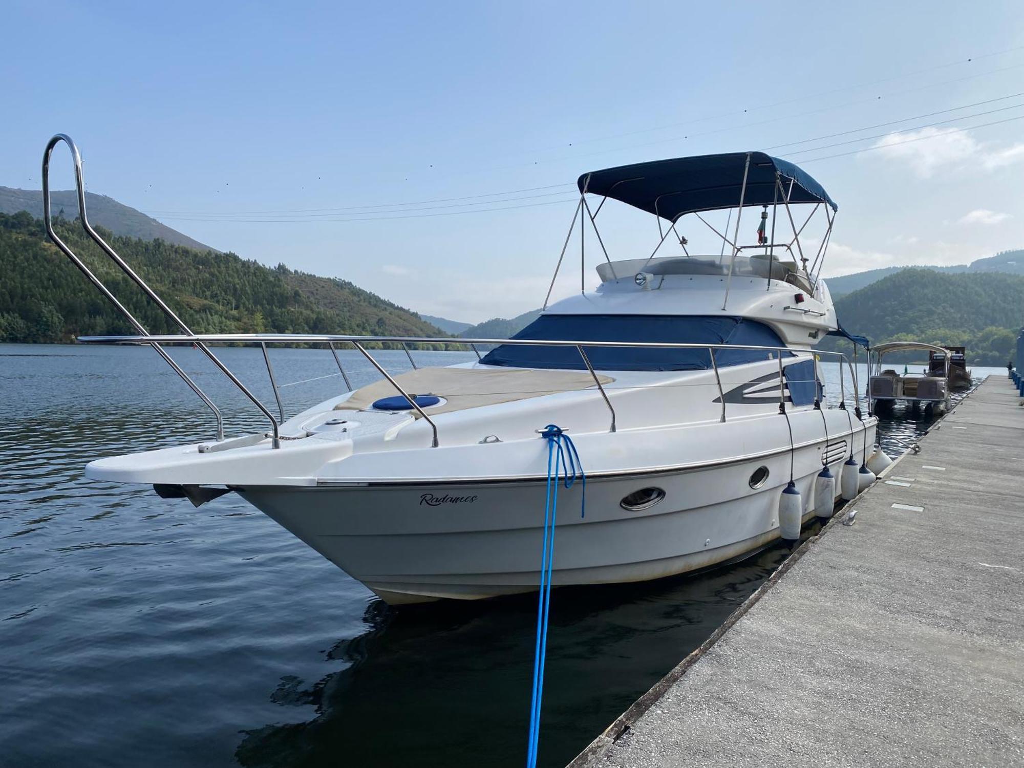 Aquadouro Yacht Radames - Sleep Boat Experience Hotel Castelo de Paiva Ngoại thất bức ảnh